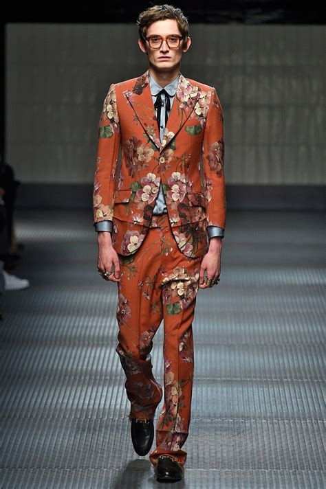 gucci white floral suit